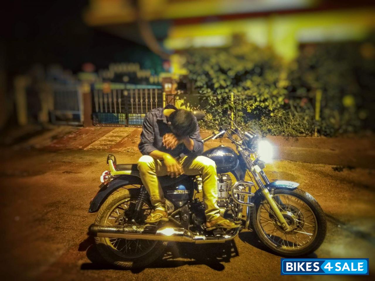 Marine Blue Royal Enfield Thunderbird 350