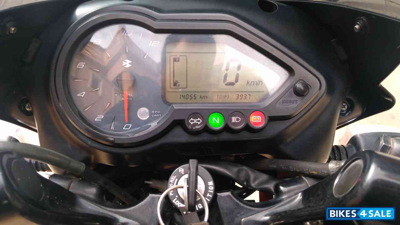 Red Bajaj Pulsar 150 DTSi