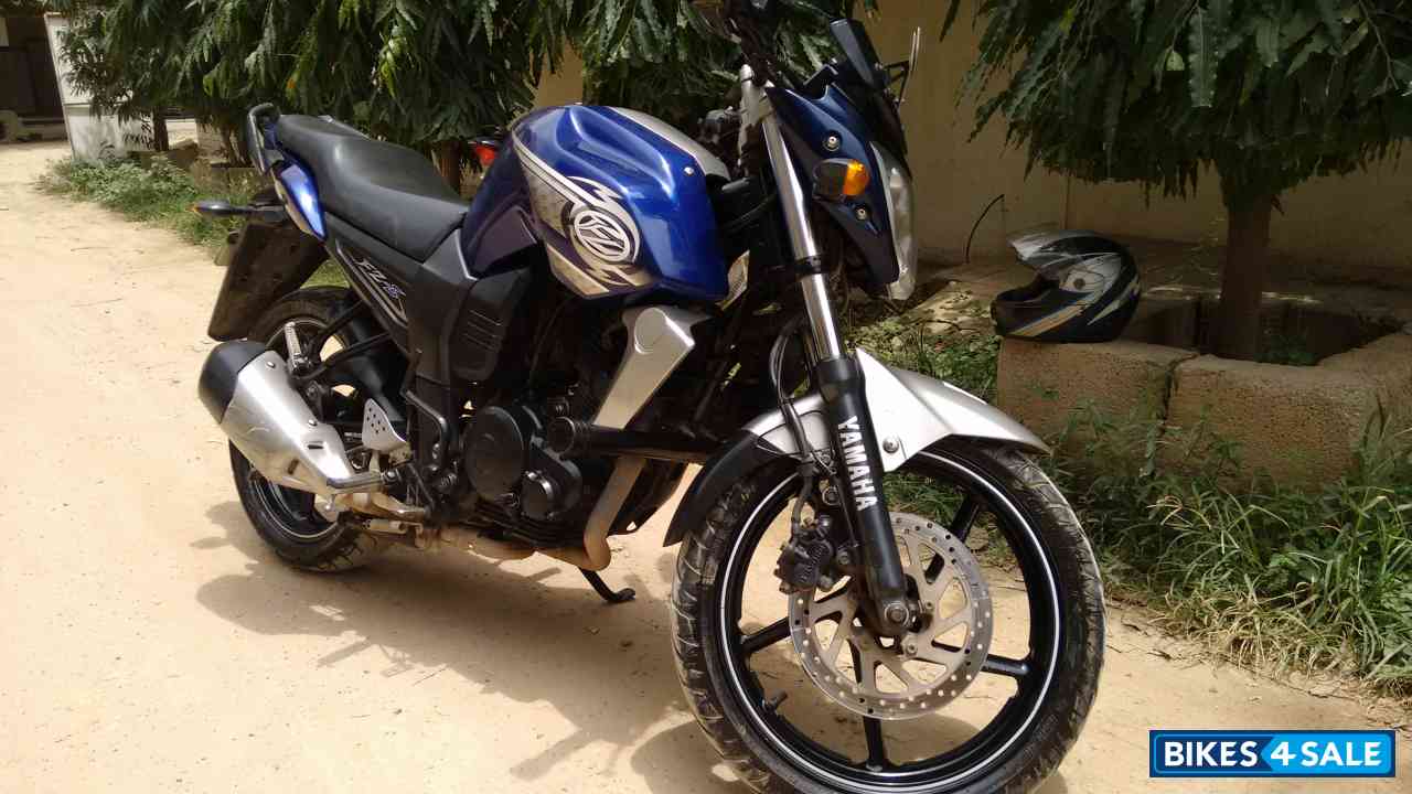 Blue Yamaha FZ-S Blue Yamaha FZ-S