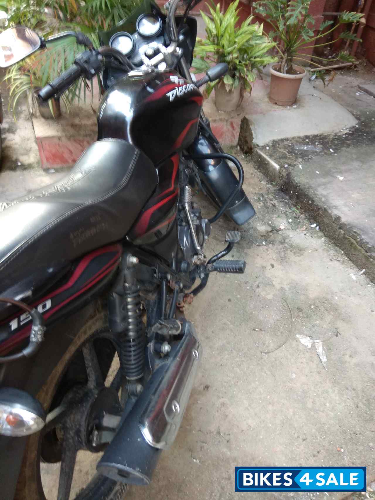 Bajaj Discover DTSi 150