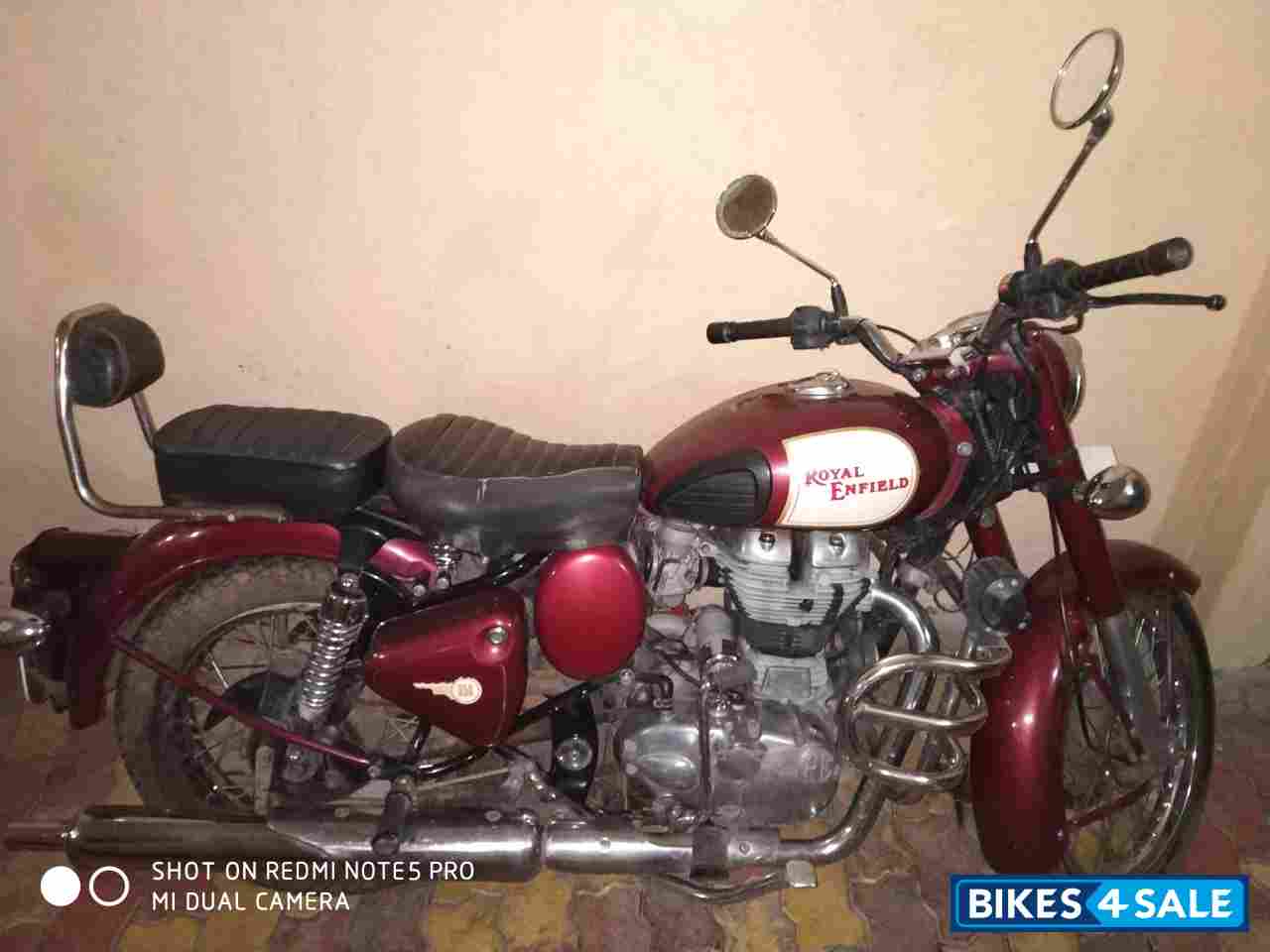 Maroon Royal Enfield Classic 350