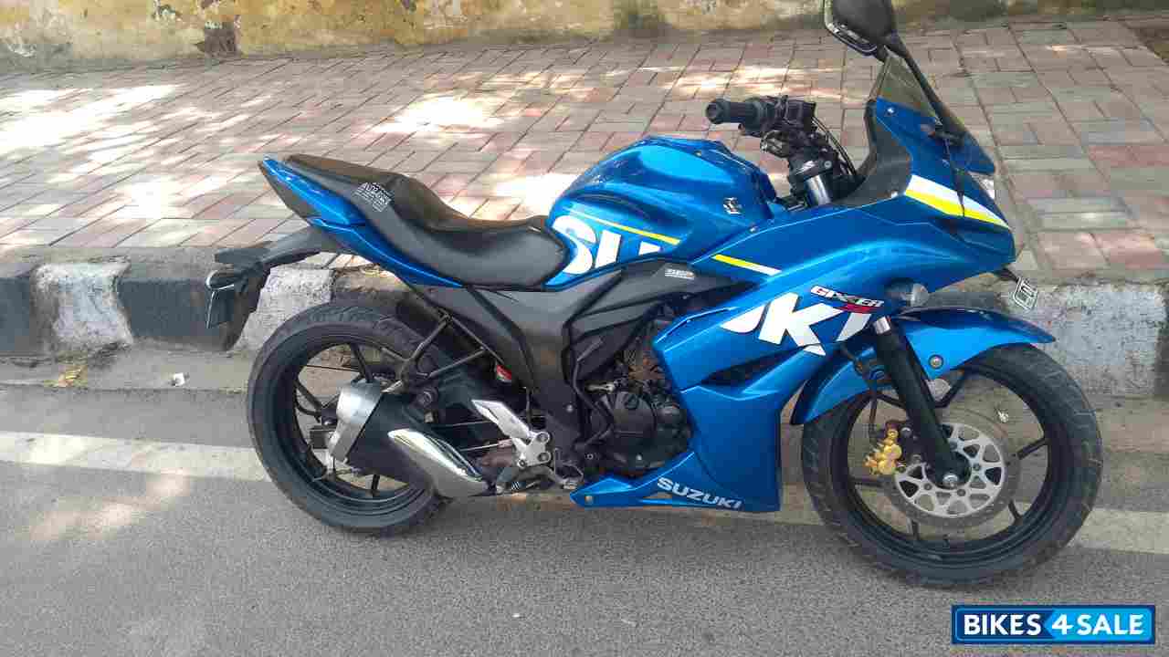 Suzuki Gixxer SF