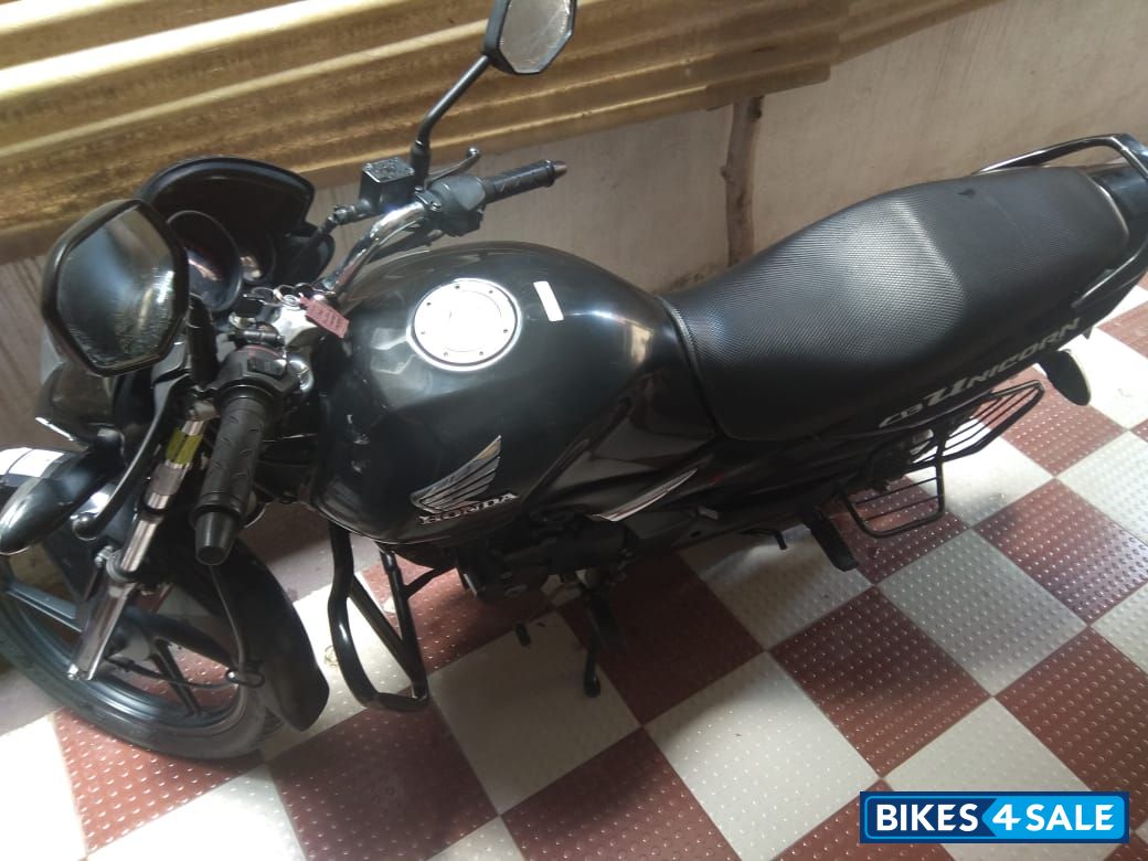 Black Honda CB Unicorn