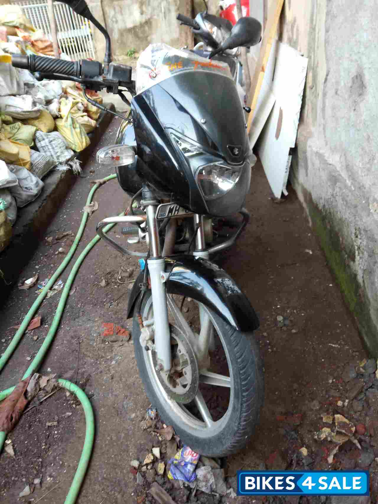 Black Bajaj Pulsar 150 DTSi