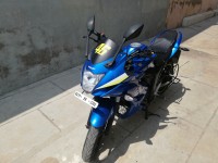 Blue Suzuki Gixxer SF