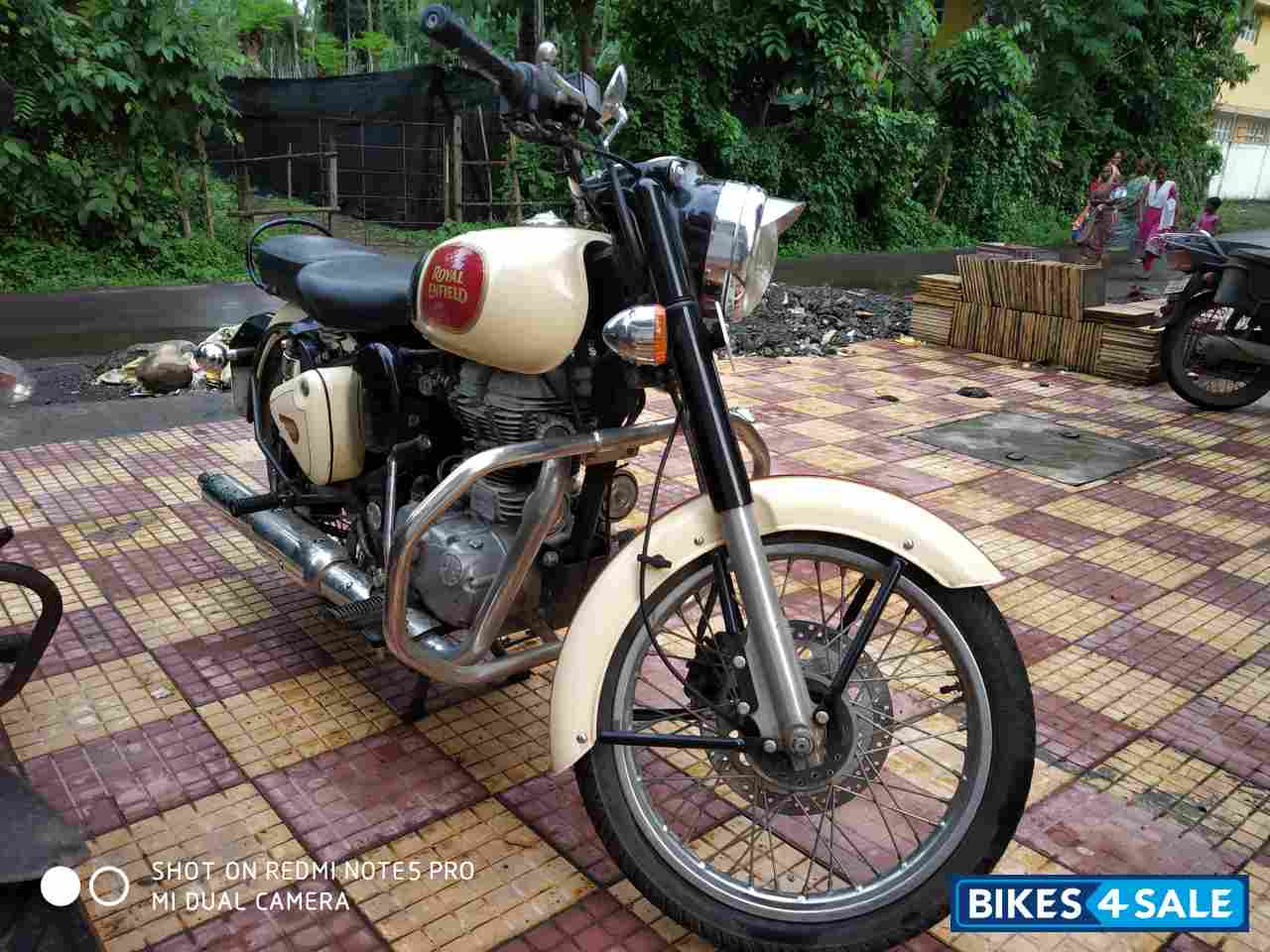 Tan Royal Enfield Classic 500
