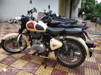 Tan Royal Enfield Classic 500