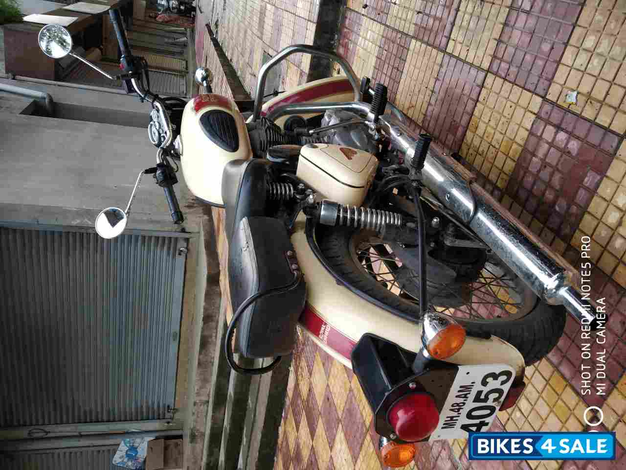 Tan Royal Enfield Classic 500