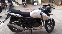 White TVS Apache RTR 160