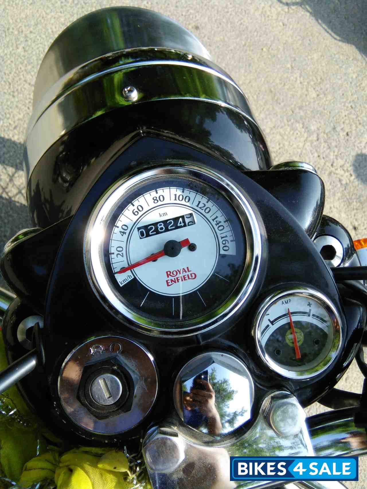 Black Royal Enfield Classic 350 Black Royal Enfield Classic 350