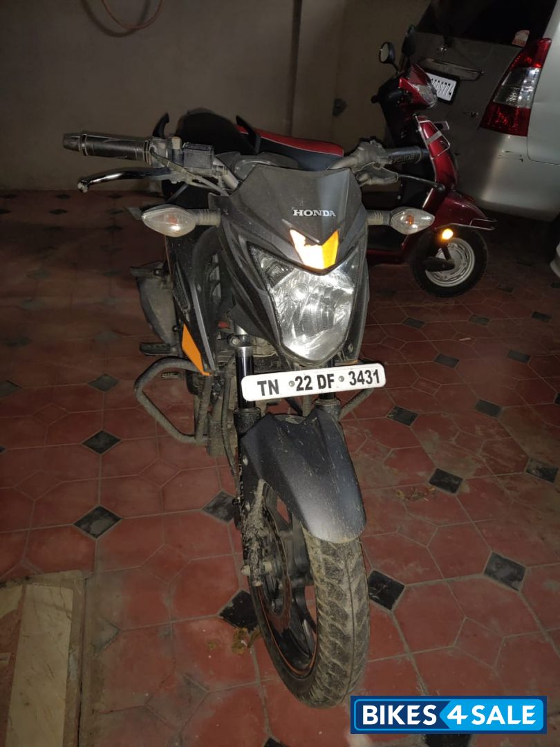 Gray With Orange Honda CB Hornet 160R