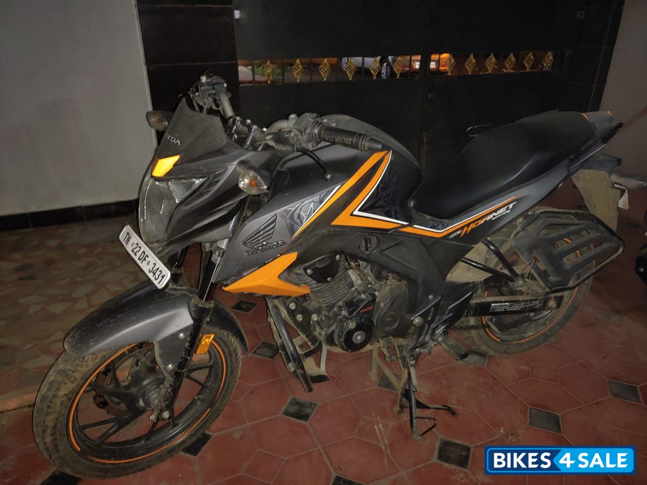 Gray With Orange Honda CB Hornet 160R