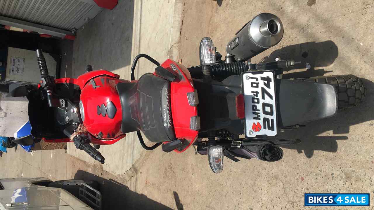 Red Bajaj Pulsar 220F