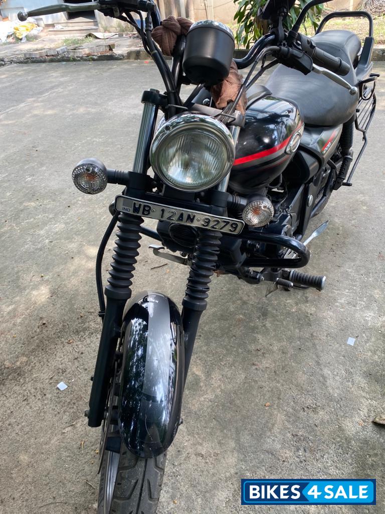 Black Bajaj Avenger Street 220