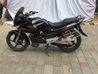 Black Hero Karizma R