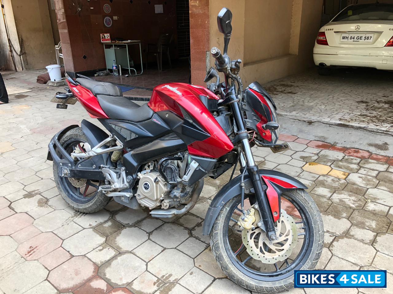 Bajaj Pulsar 200 NS Bajaj Pulsar 200 NS