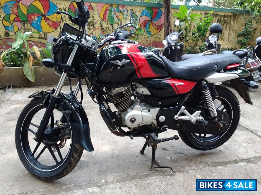 Black Red Bajaj V15 Black Red Bajaj V15