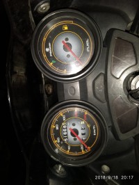 Black Bajaj Discover 100 DTS-Si