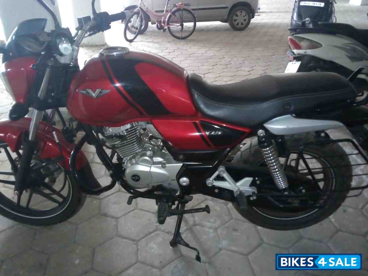Red Bajaj V15