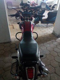 Red Bajaj V15
