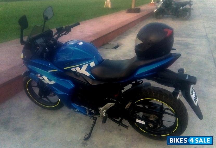 Suzuki Gixxer SF Suzuki Gixxer SF