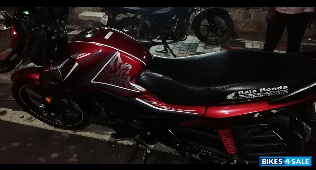 Red Honda Livo 110