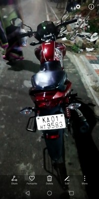 Red Honda Livo 110