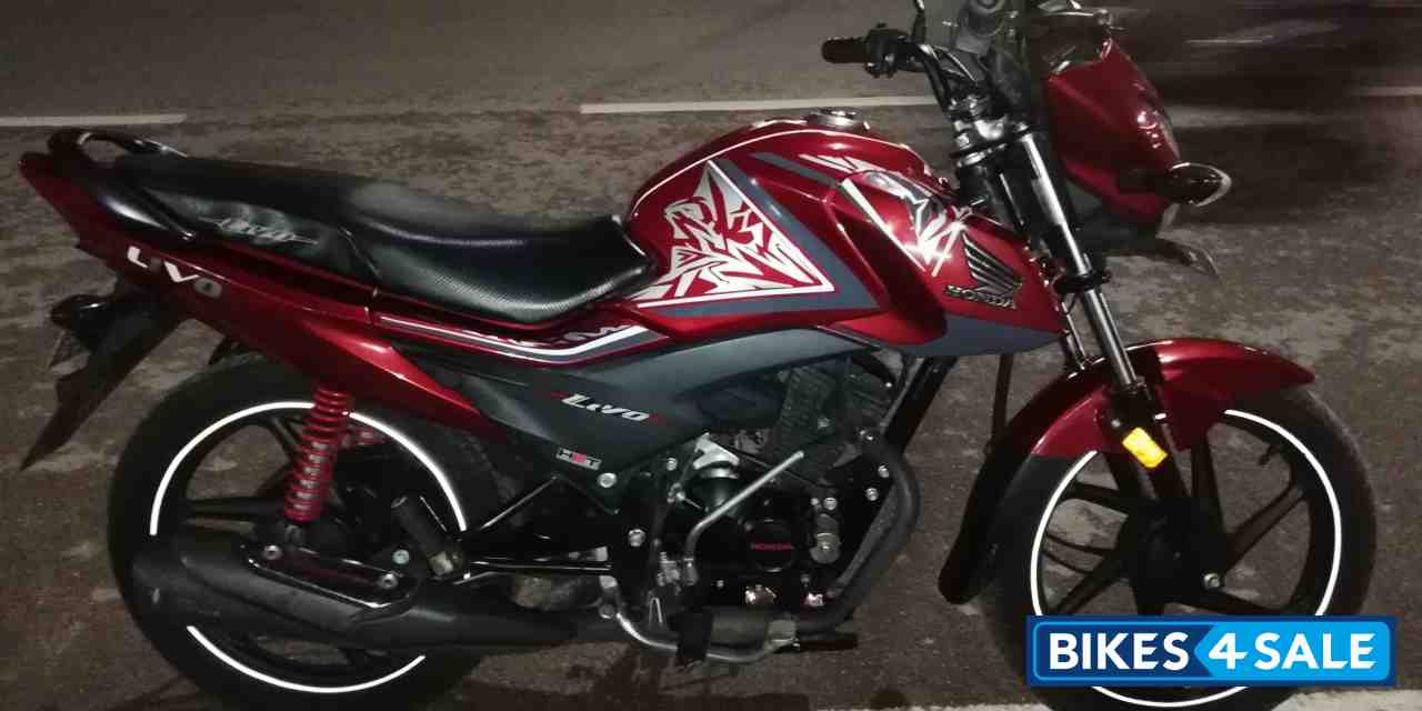 Red Honda Livo 110