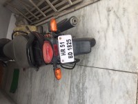 Black Bajaj Platina 100