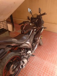 Black Suzuki Gixxer SF