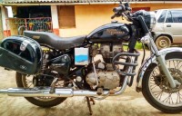 Black Royal Enfield Bullet Electra Twinspark