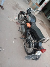 Black Royal Enfield Bullet Machismo 350 Old