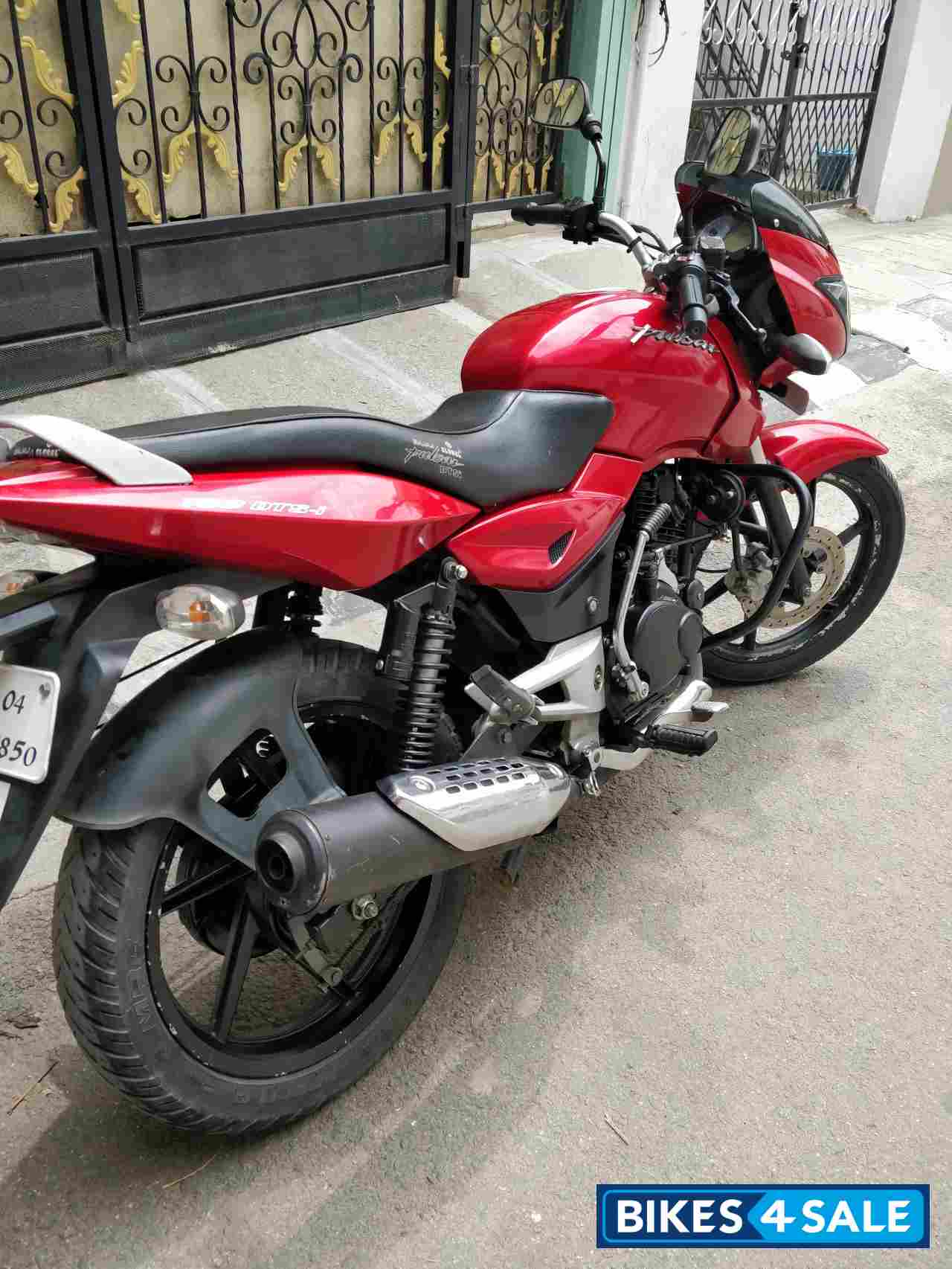Metallic Red Bajaj Pulsar 150 DTSi