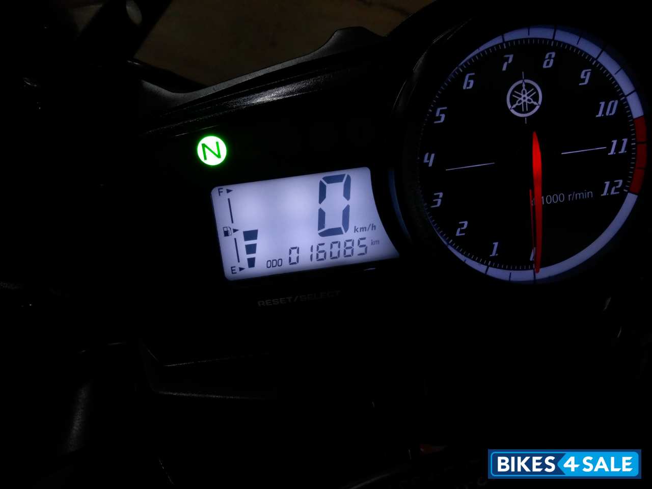 Yamaha YZF R15 V2 Yamaha YZF R15 V2