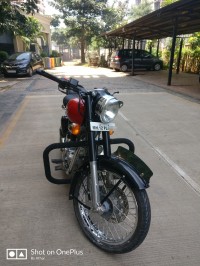 Redditch Red Royal Enfield Classic 350 Redditch Red