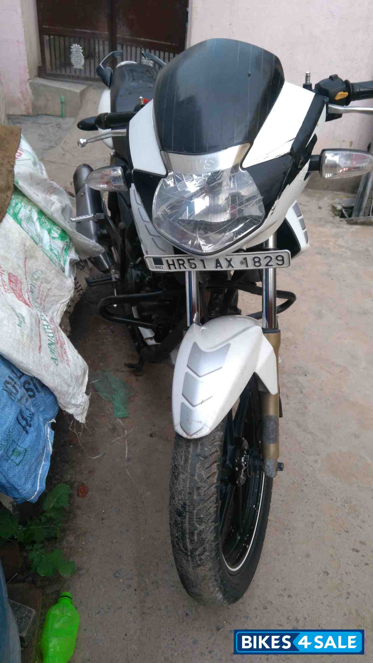 TVS Apache RTR 180