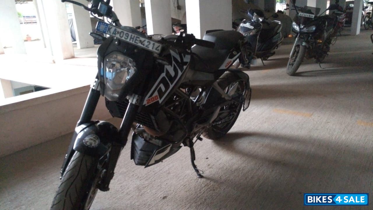 KTM Duke 200