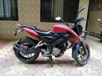 Red Bajaj Pulsar 200 NS