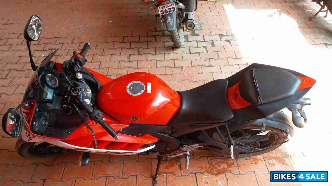 Red Yamaha YZF R15 V2