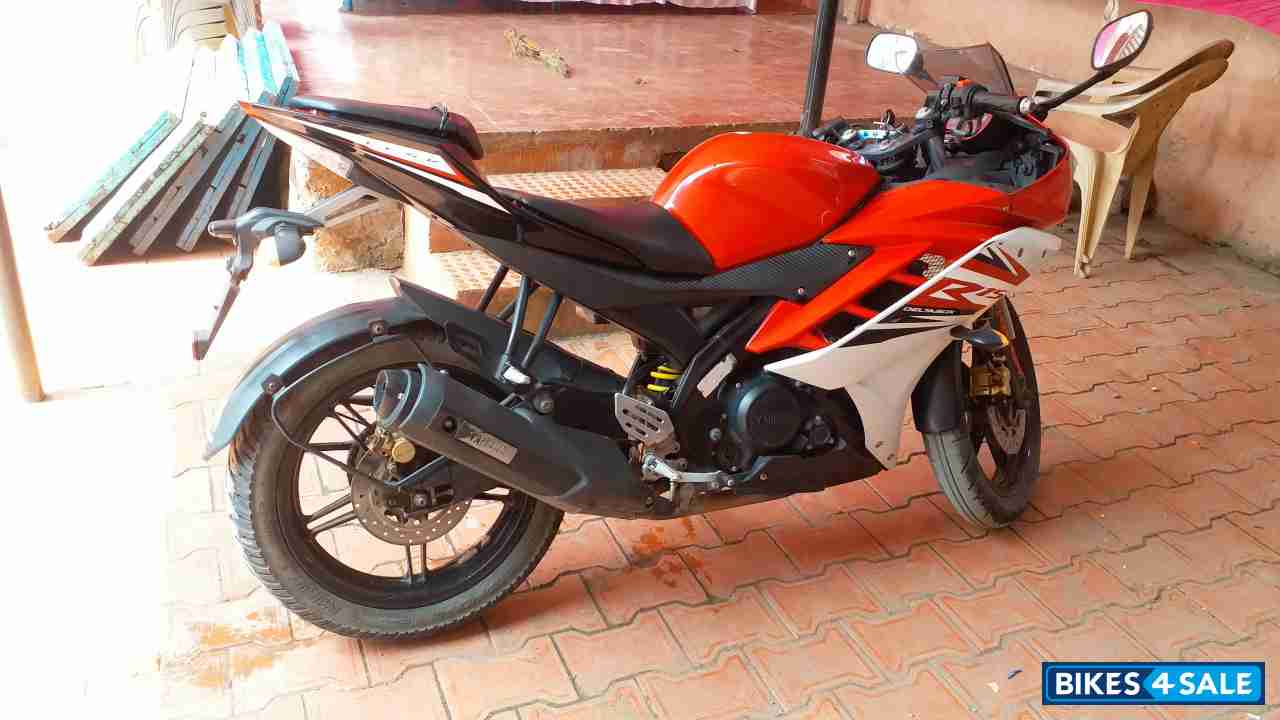 Red Yamaha YZF R15 V2