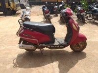 Red Suzuki Access 125