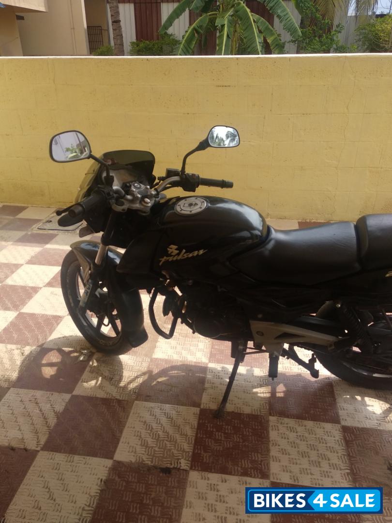 Black Bajaj Pulsar 200 DTSi