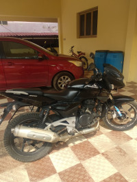 Black Bajaj Pulsar 200 DTSi