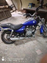 Bajaj Avenger Street 180