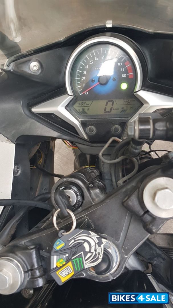 Black Honda CBR 250R