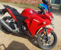 Red S Honda CBR 250R