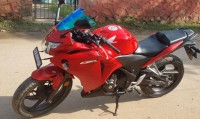 Red S Honda CBR 250R