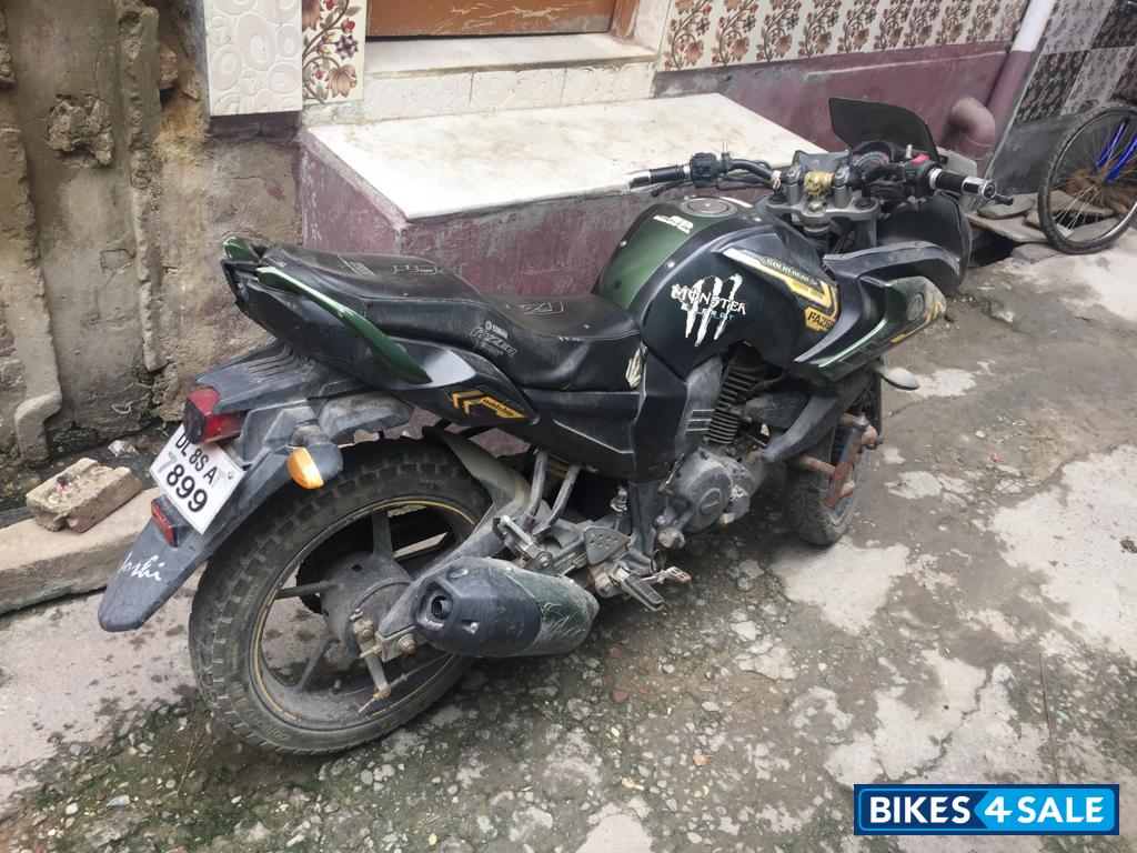 Light Green Yamaha Fazer