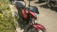 Red Bajaj Discover 125M