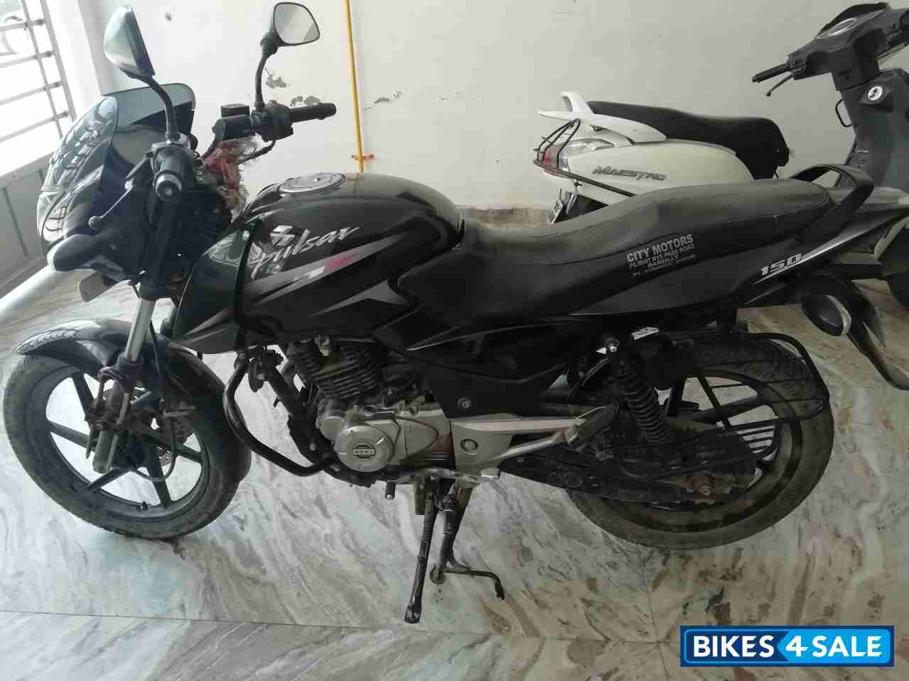Black Bajaj Pulsar 150 DTSi